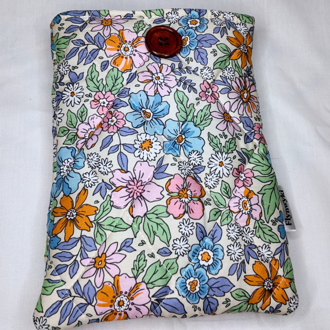 Small Retro Floral Book Sleeve