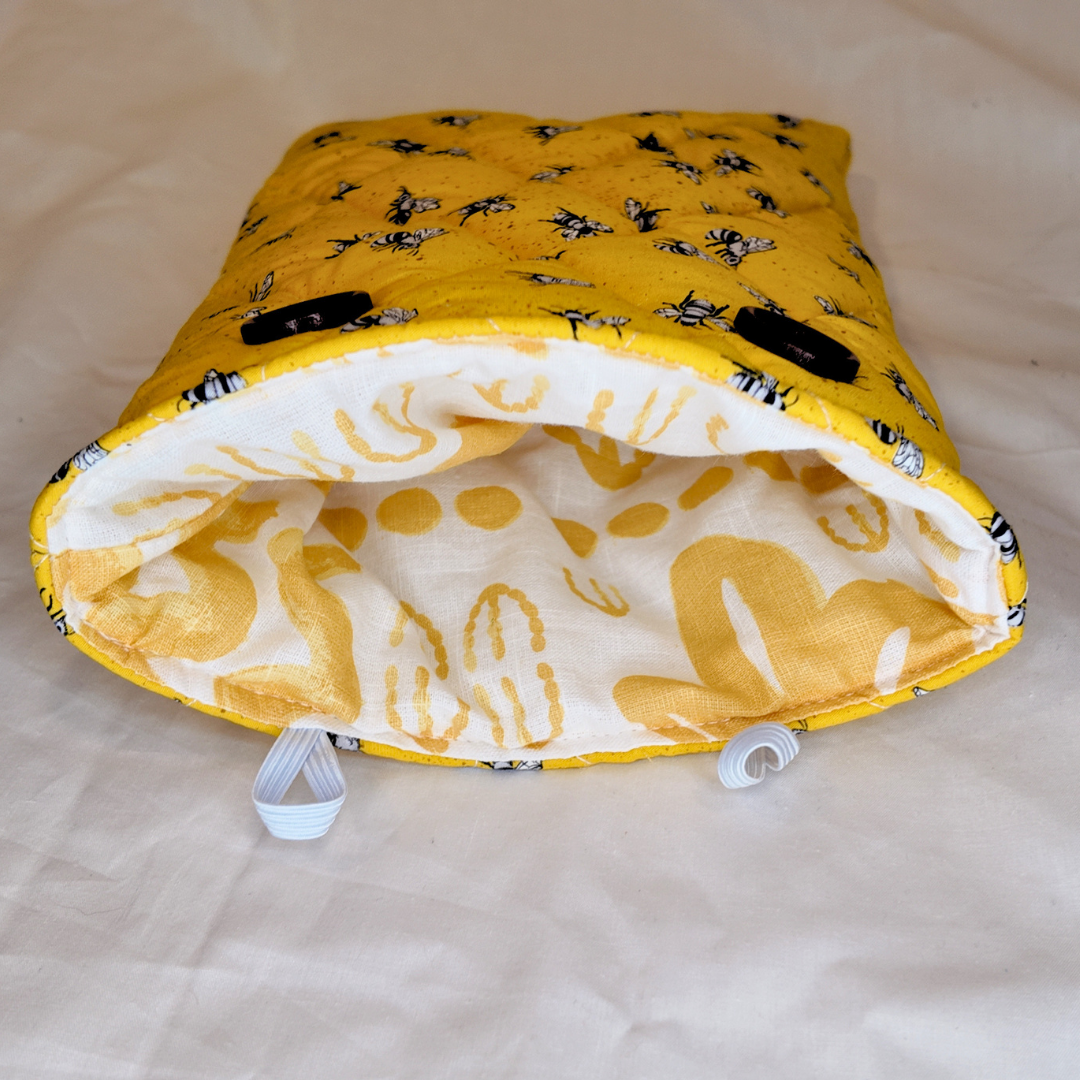 Large Yellow Bee Book Sleeve