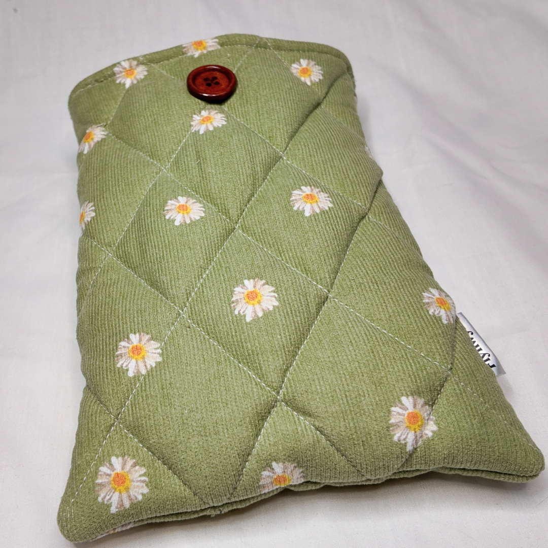 Medium Meadow Corduroy Book Sleeve