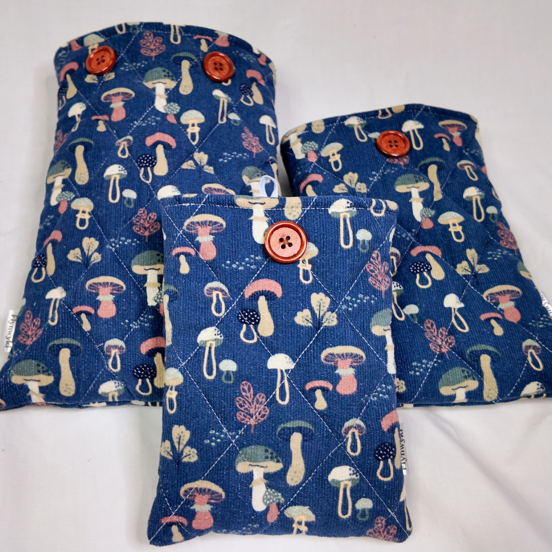 Medium Bello Corduroy Book Sleeve